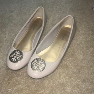 Dress shoes